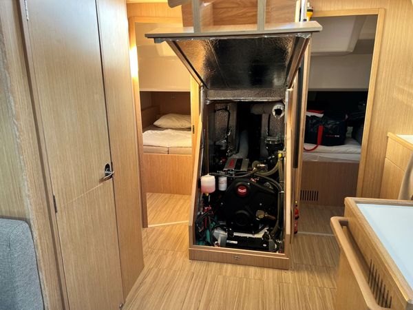 Bavaria C38 | Clalileo