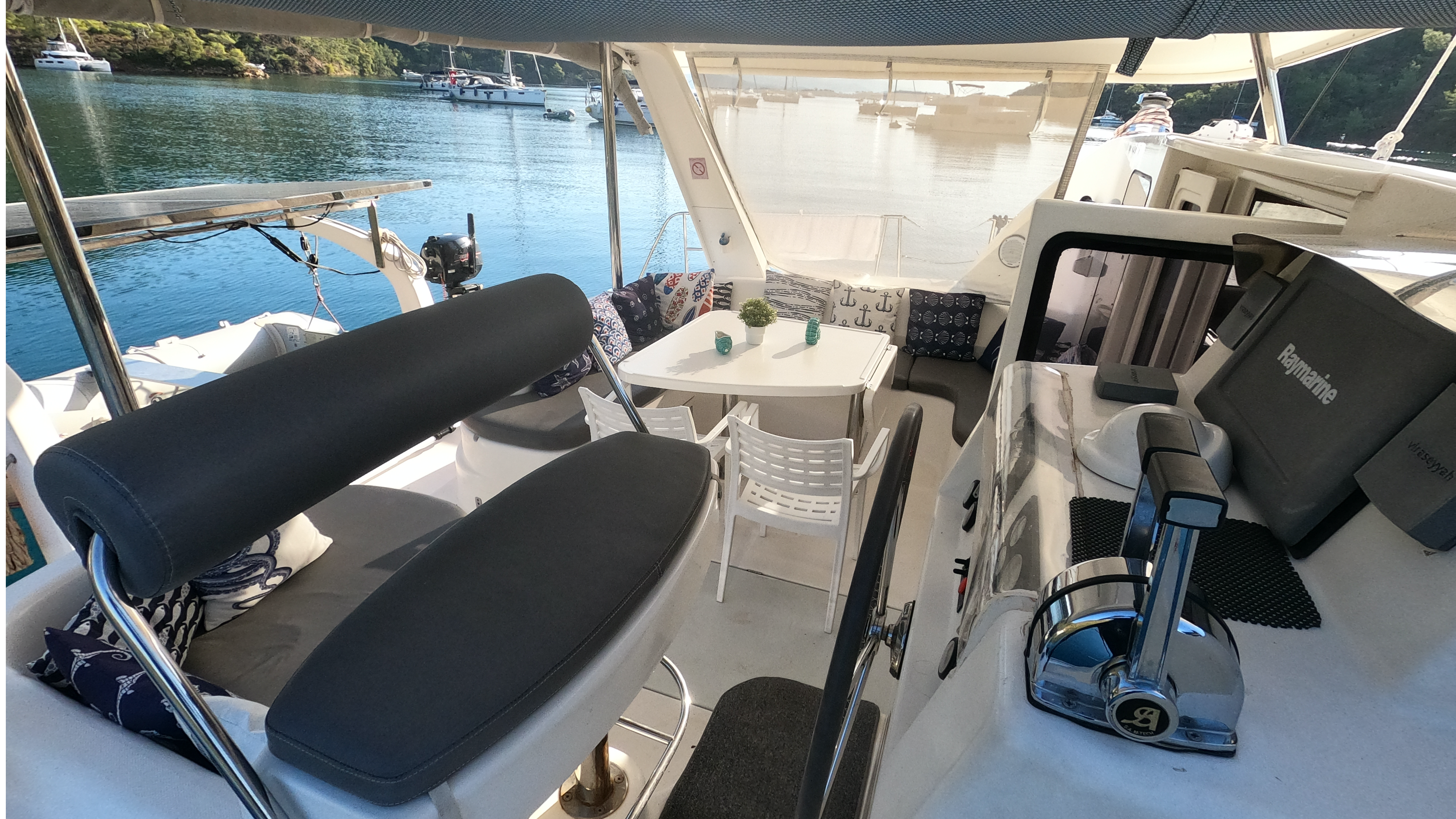 Leopard 43 | Capella