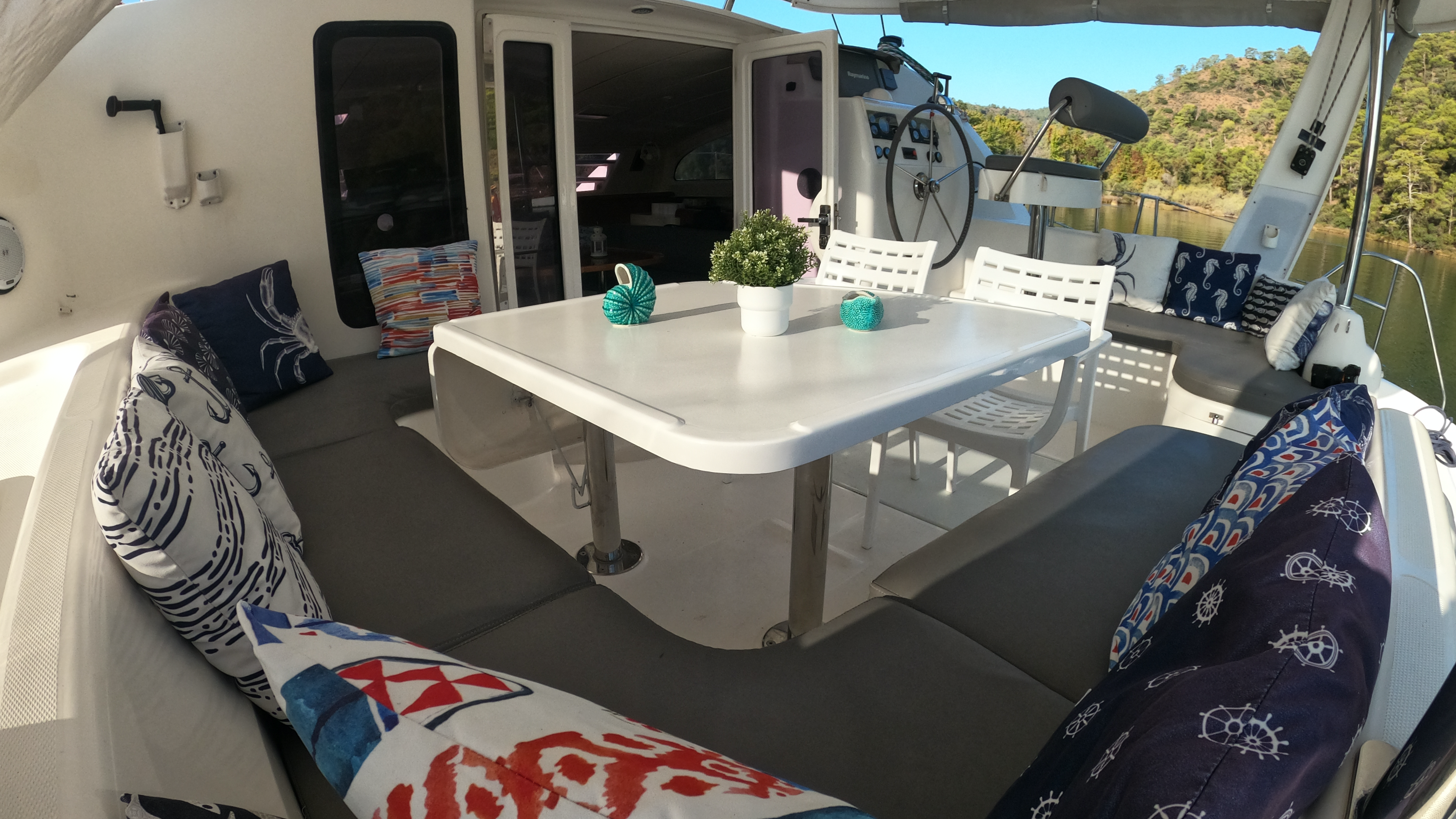 Leopard 43 | Capella