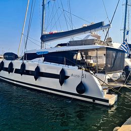 Fountaine Pajot Aura 51 | Breezer