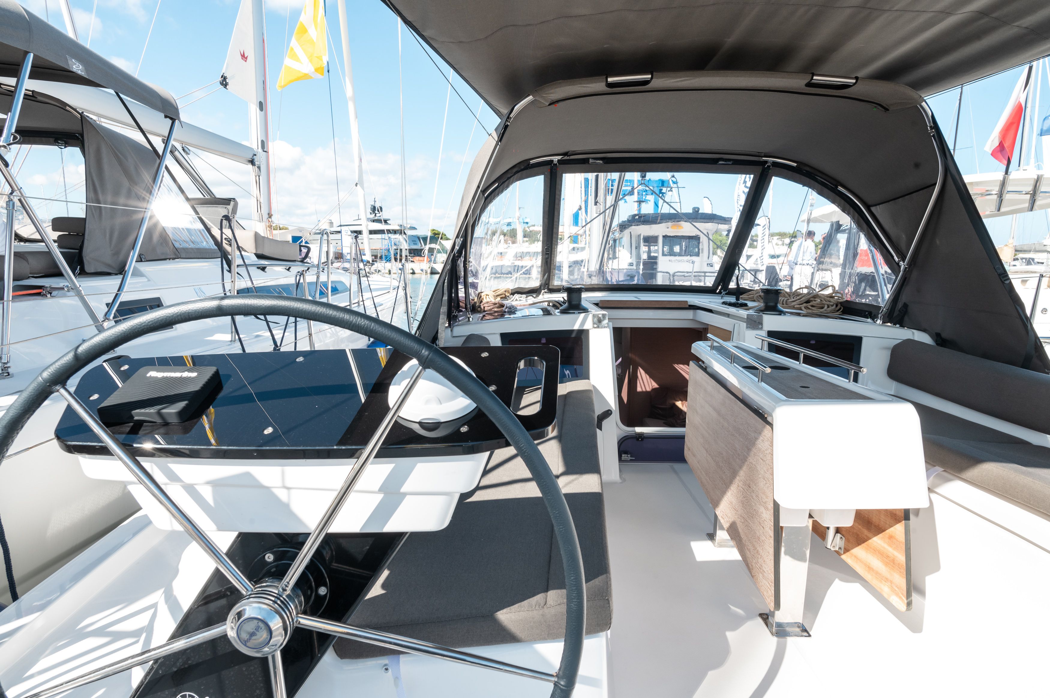 Dufour 37 | Alma