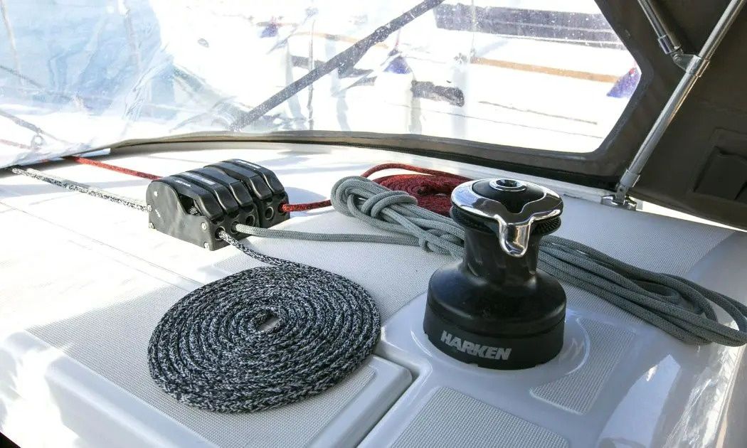 Jeanneau Sun Odyssey 440 | Blue Aura