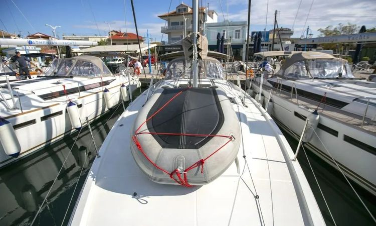 Jeanneau Sun Odyssey 440 | Blue Aura
