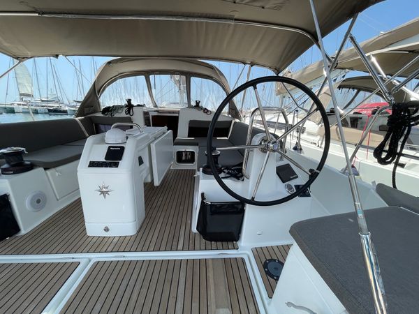 Jeanneau Sun Odyssey 440 | Blue Aura