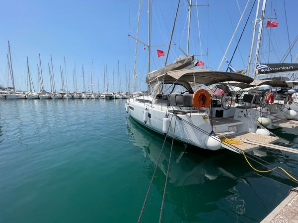 Jeanneau Sun Odyssey 440 | Blue Aura