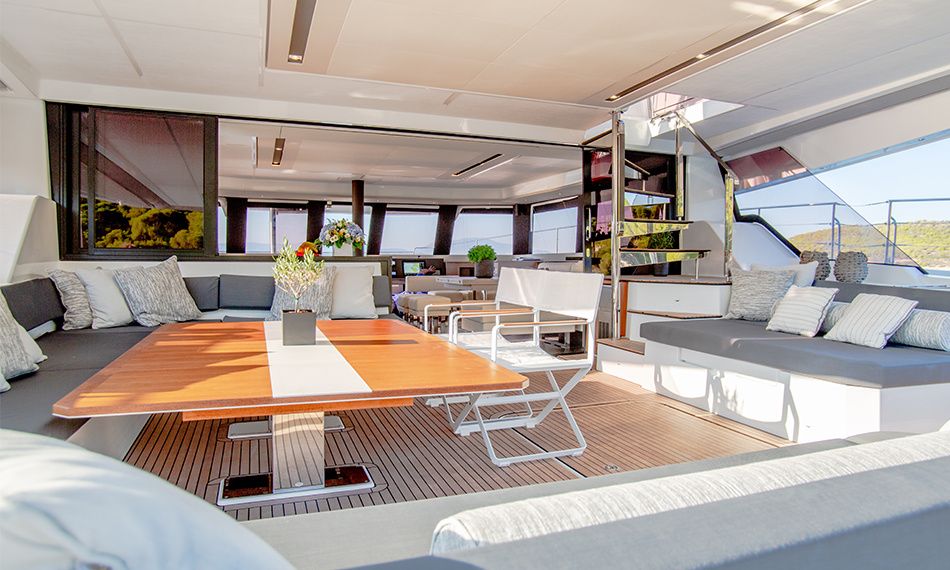 Fountaine Pajot Power 67 | D2