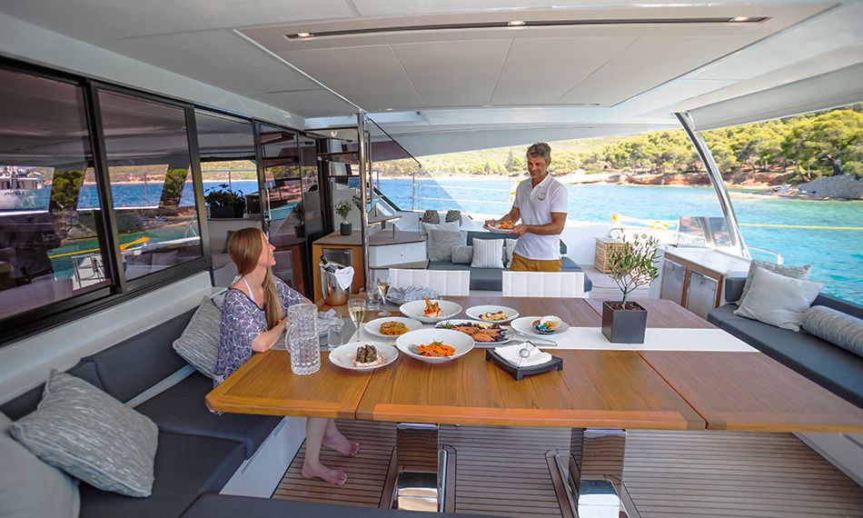 Fountaine Pajot Power 67 | D2