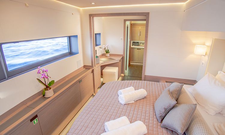 Fountaine Pajot Power 67 | D2