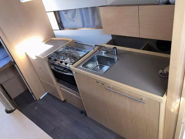 Beneteau Oceanis 38.1 | Lampo