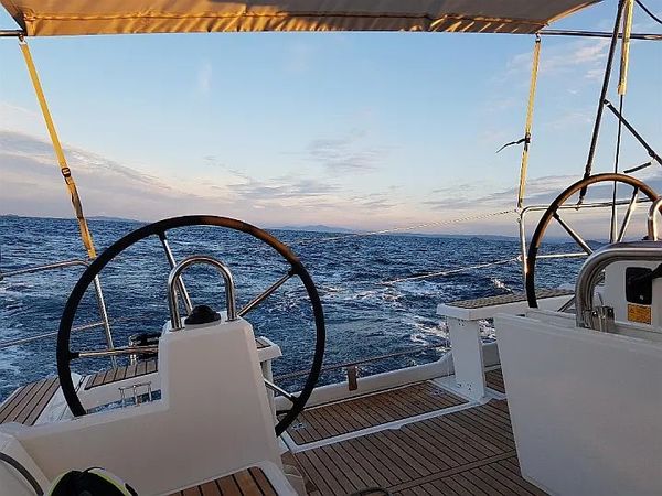 Beneteau Oceanis 38.1 | Lampo