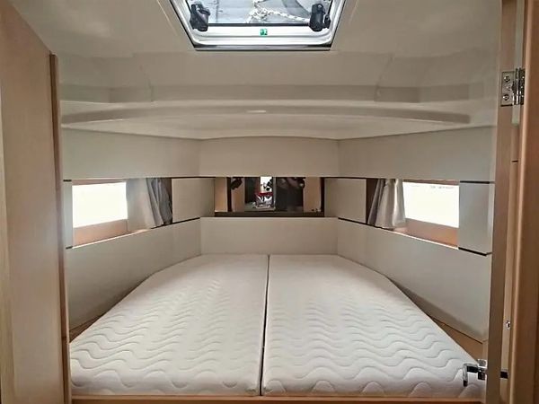 Beneteau Oceanis 38.1 | Lampo