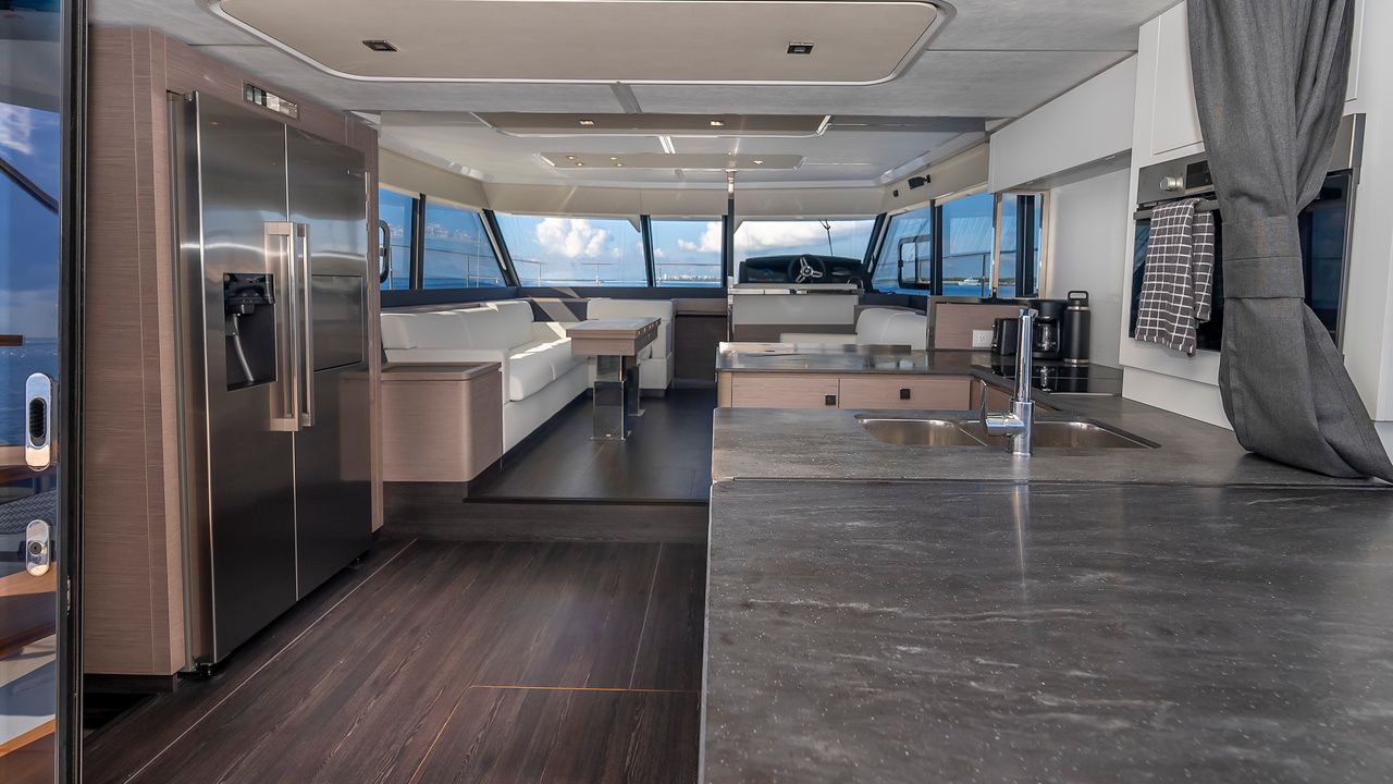 Fountaine Pajot MY 44 | Au Natural