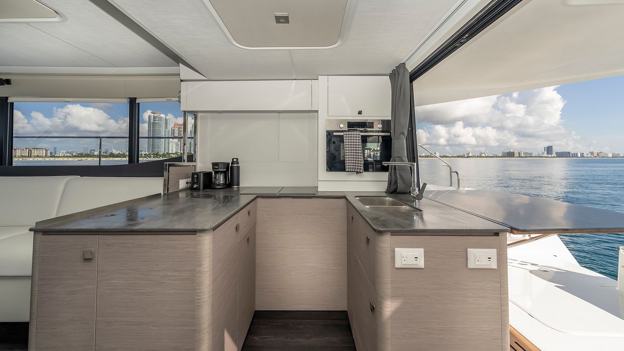 Fountaine Pajot MY 44 | Au Natural