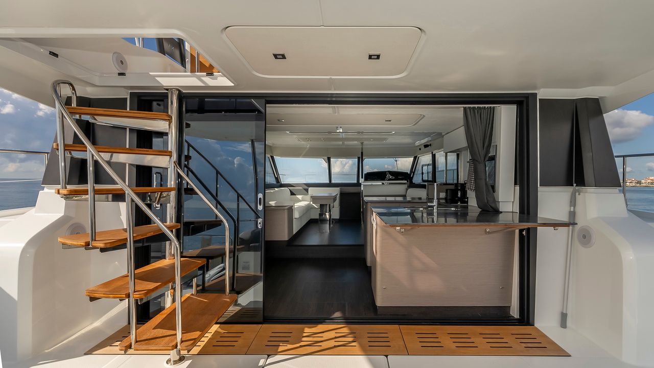 Fountaine Pajot MY 44 | Au Natural