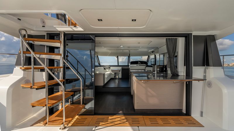 Fountaine Pajot MY 44 | Au Natural