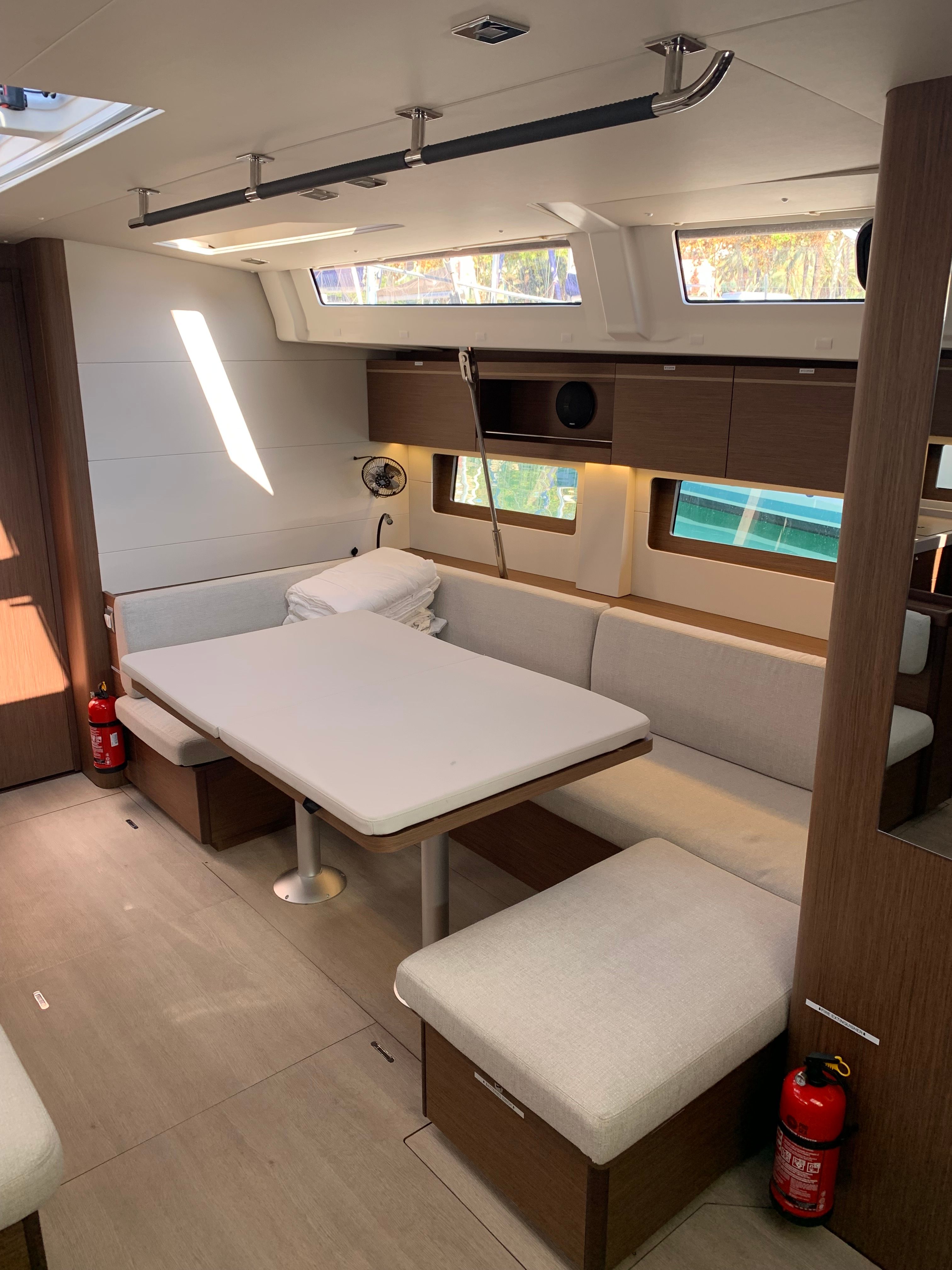 Beneteau Oceanis 51.1 | Monica