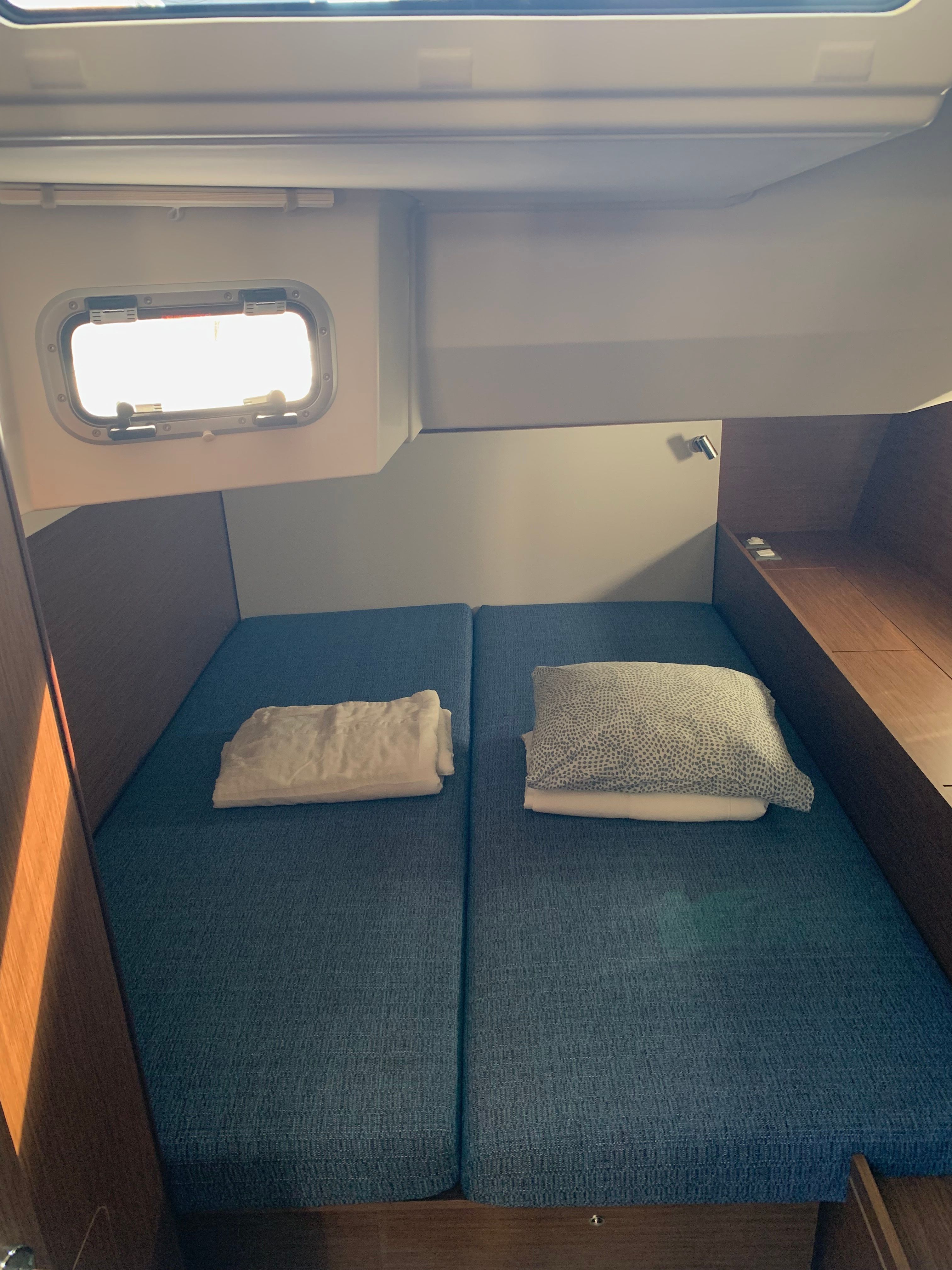 Beneteau Oceanis 51.1 | Monica