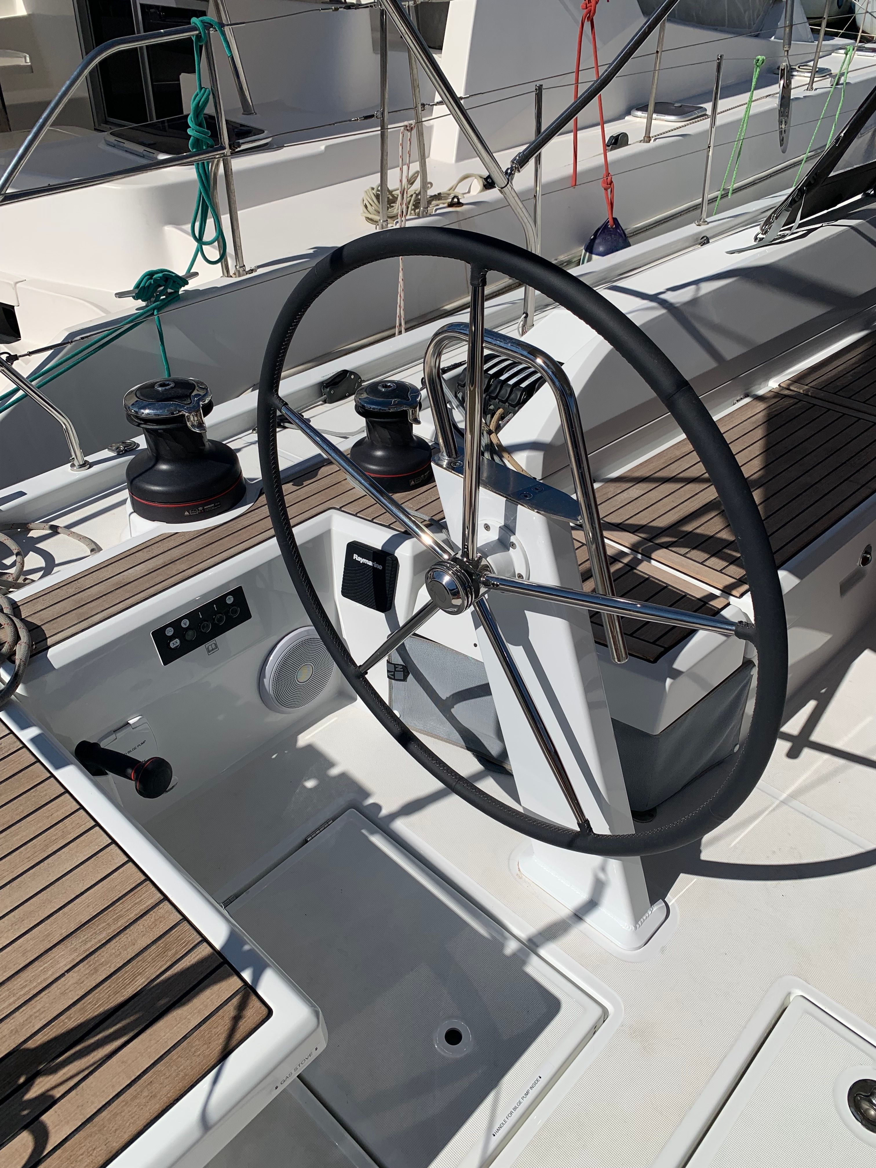Beneteau Oceanis 51.1 | Monica