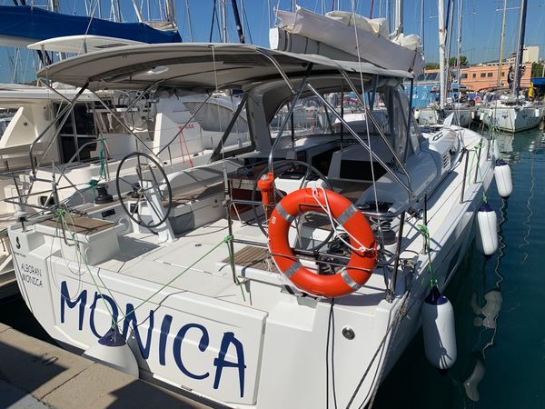 Beneteau Oceanis 51.1 | Monica