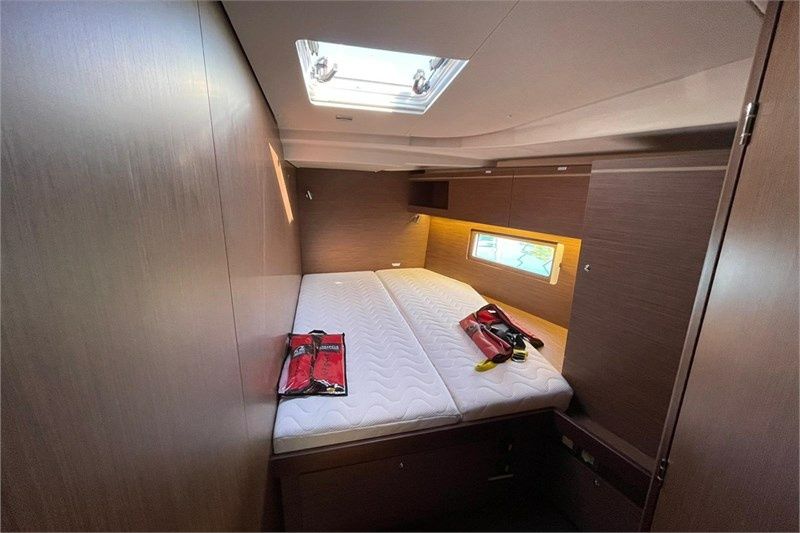 Beneteau Oceanis 51.1 | Monica