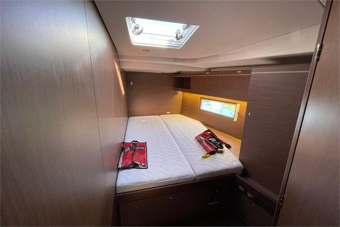 Beneteau Oceanis 51.1 | Monica