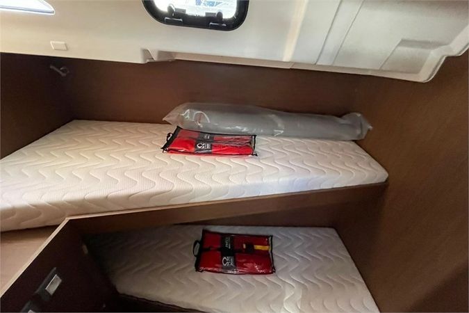 Beneteau Oceanis 51.1 | Monica