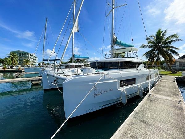 Lagoon 46 | Escape Artist