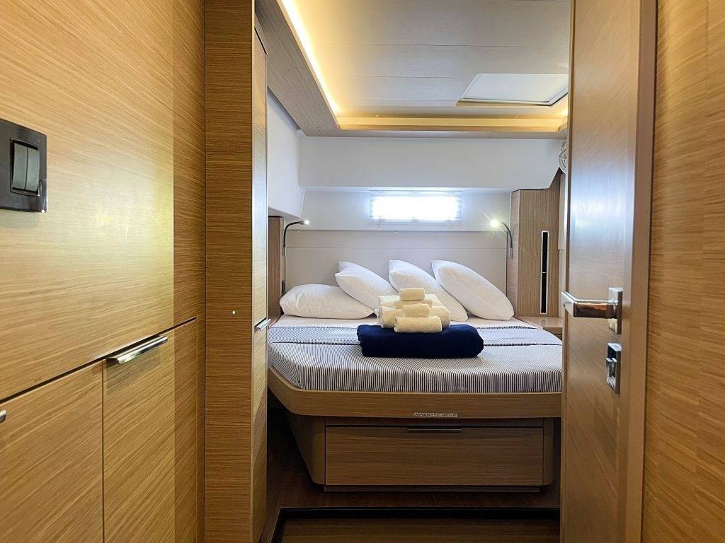 Lagoon 46 | Escape Artist