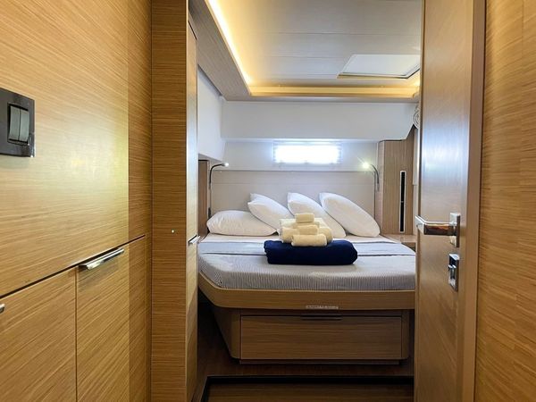 Lagoon 46 | Escape Artist