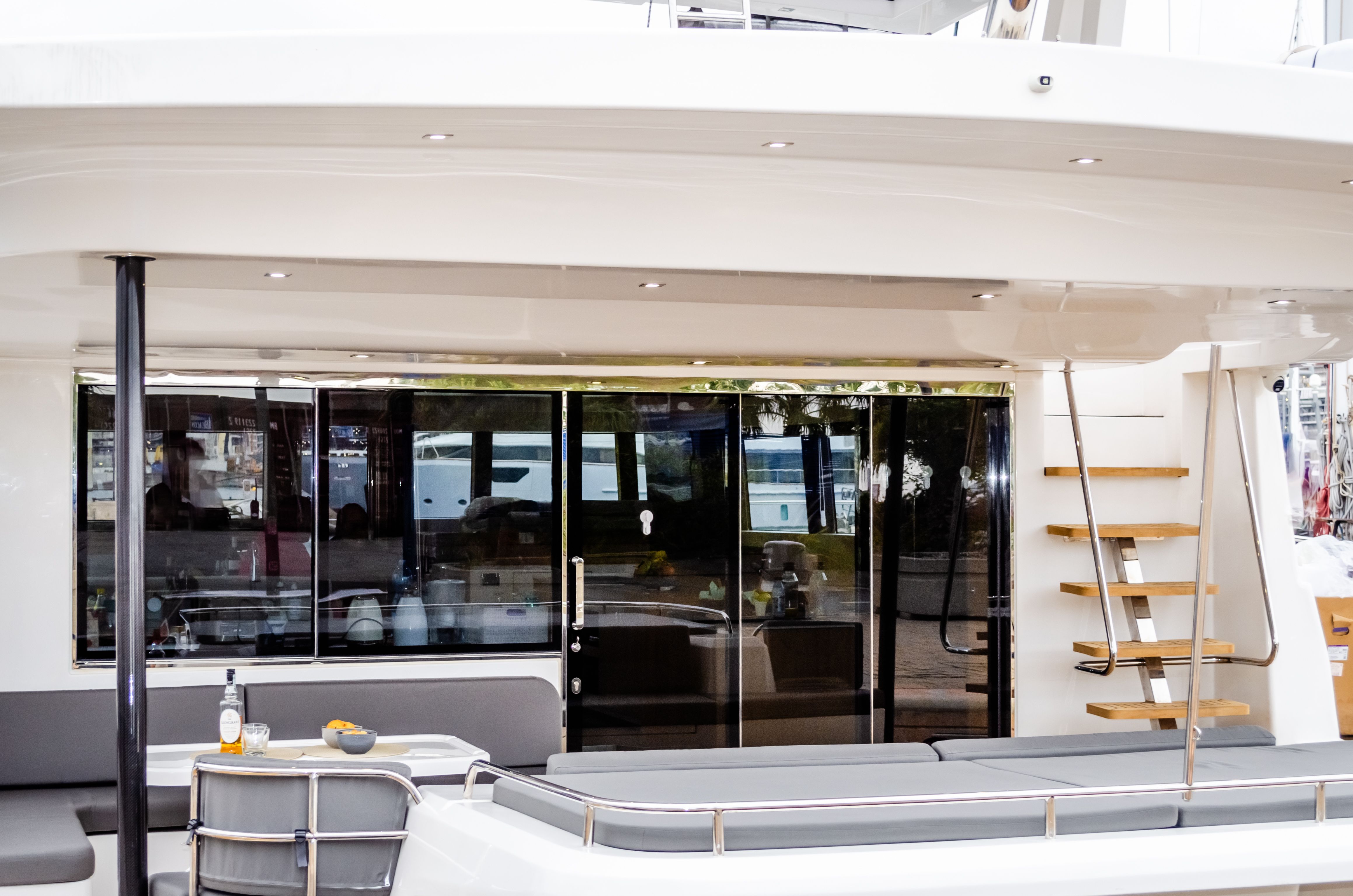 Mazarin 55 | October