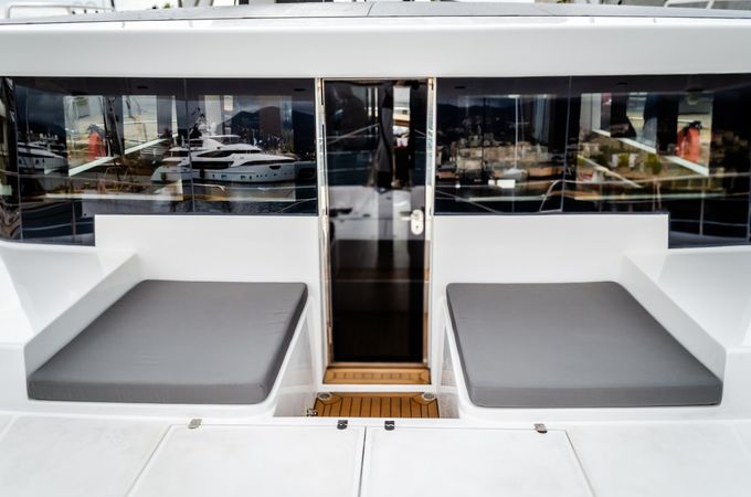 Mazarin 55 | October