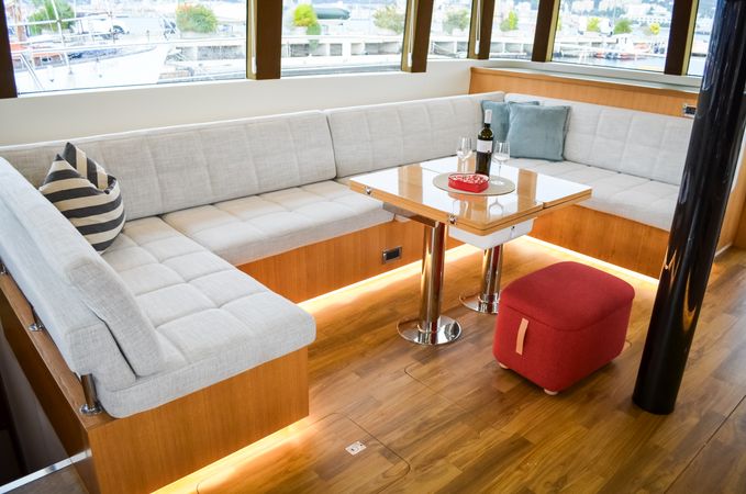 Mazarin 55 | October