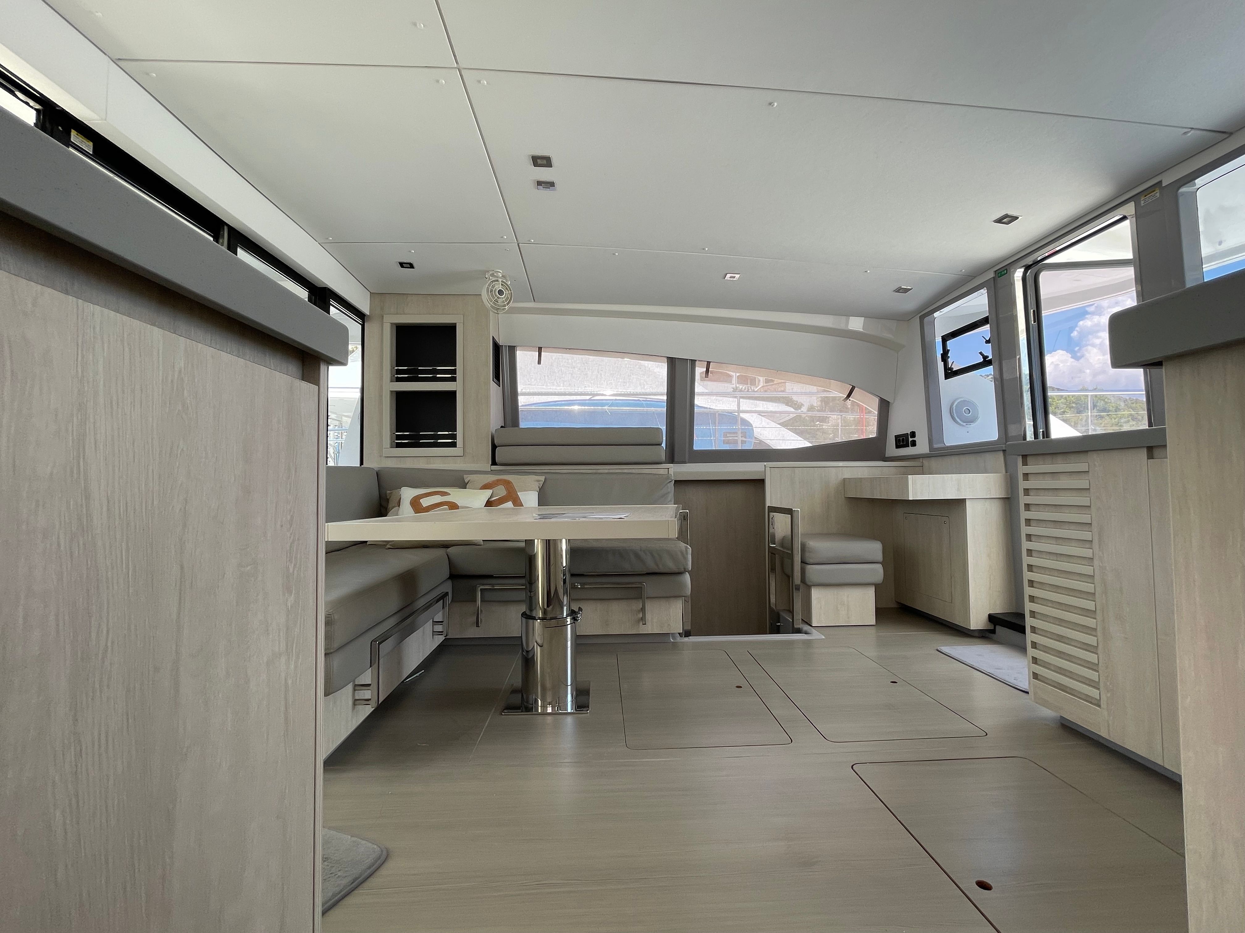 Leopard 43 PC | Moorings 20