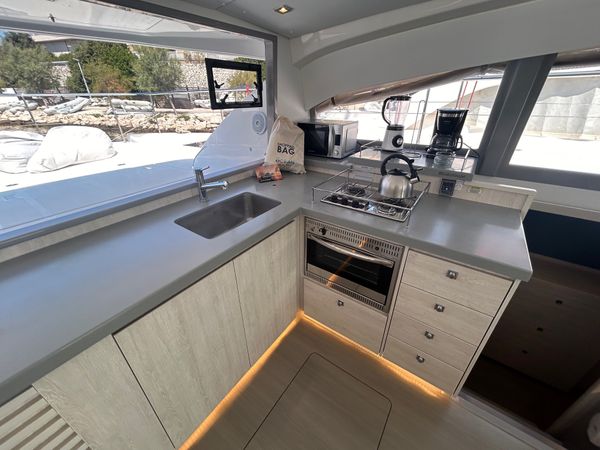 Leopard 43 PC | Moorings 20