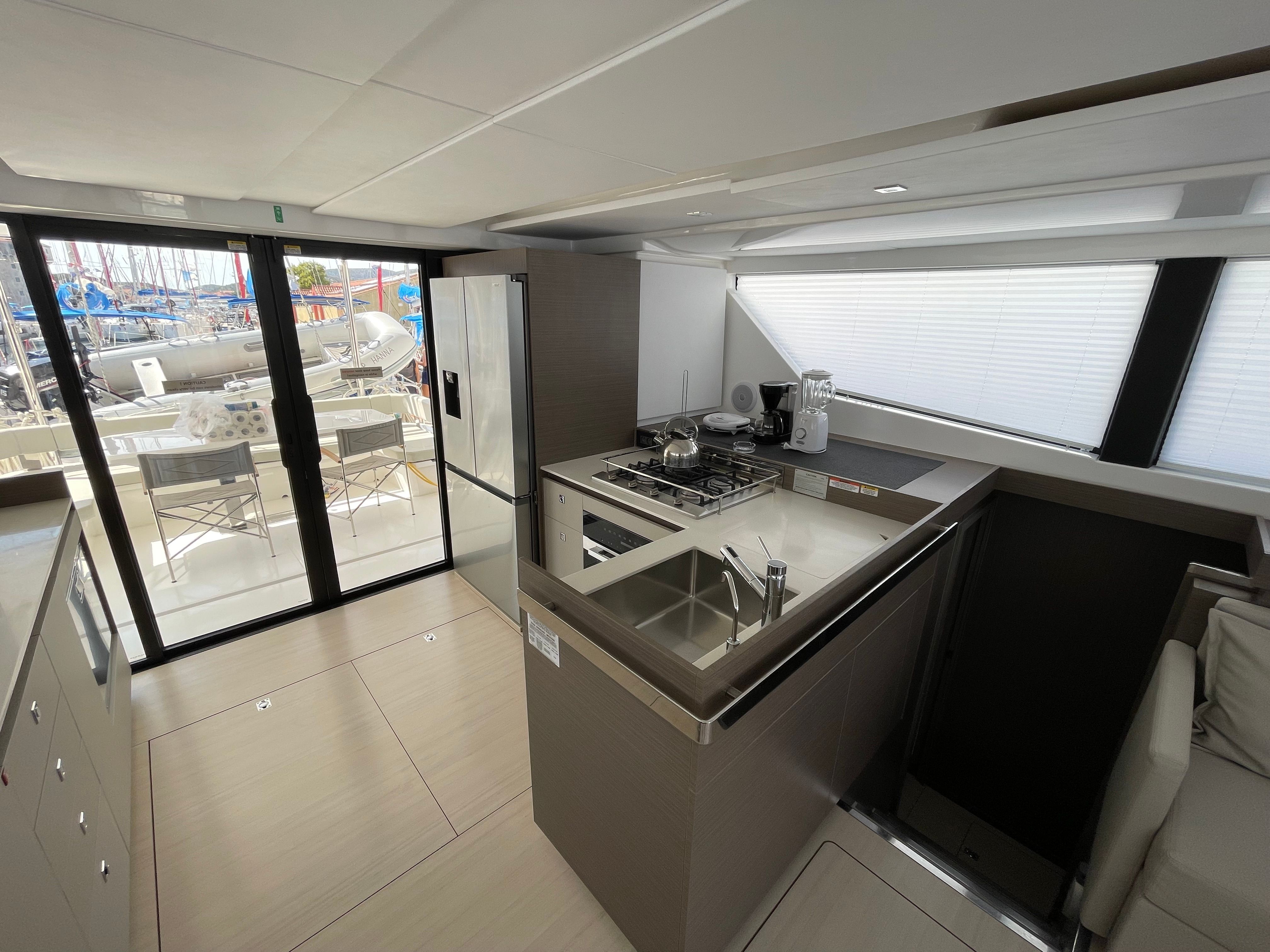 Leopard 46 | Moorings 23