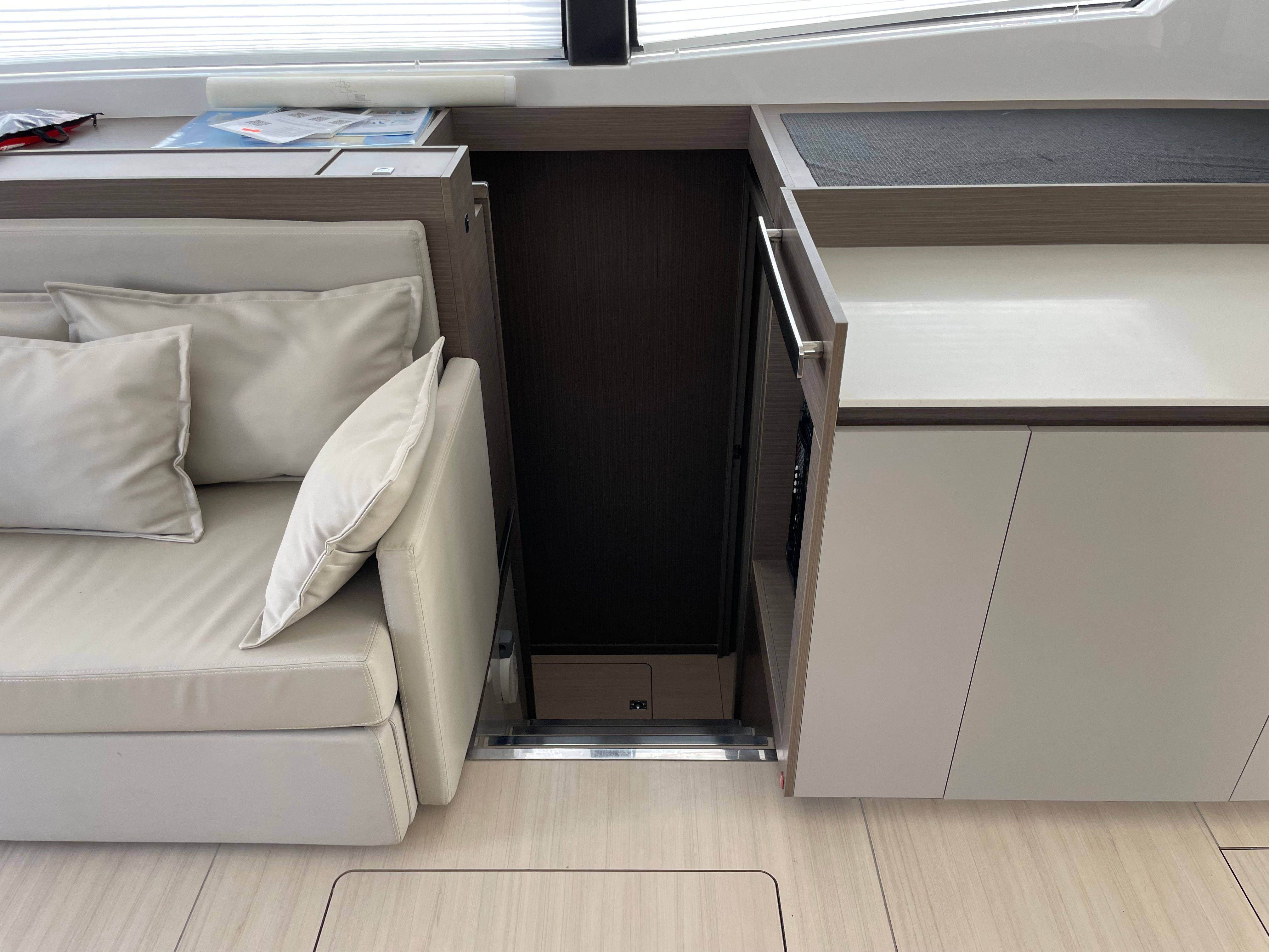 Leopard 46 | Moorings 23