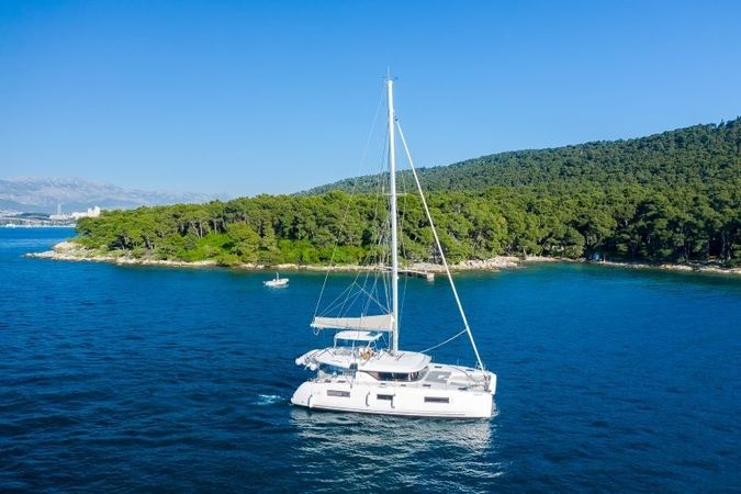 Lagoon 46 | Adrion
