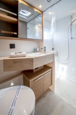 Lagoon 46 | Adrion
