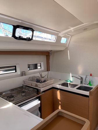 Jeanneau Sun Odyssey 440 | Dreamcatcher