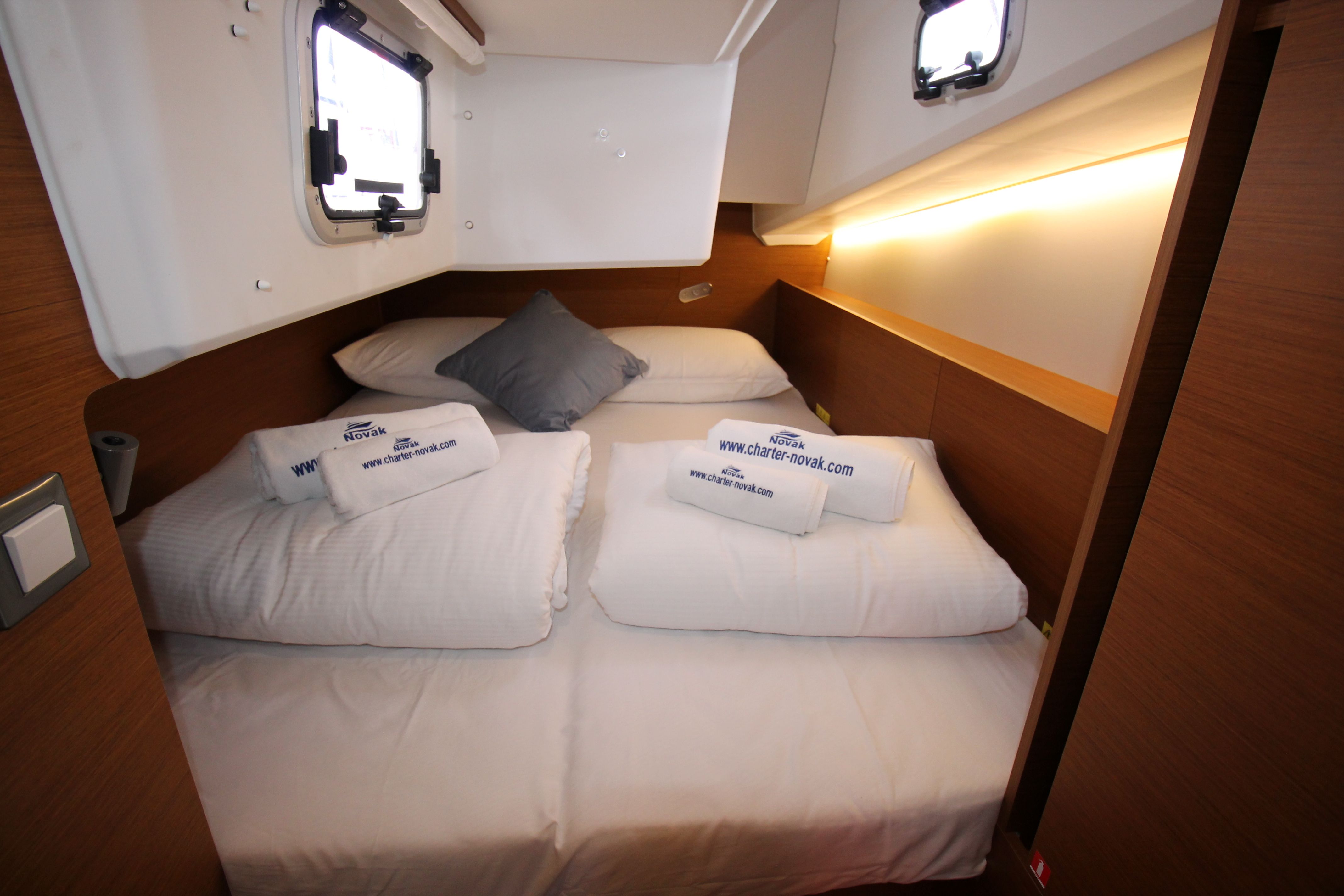 Jeanneau Sun Odyssey 380 | Evita