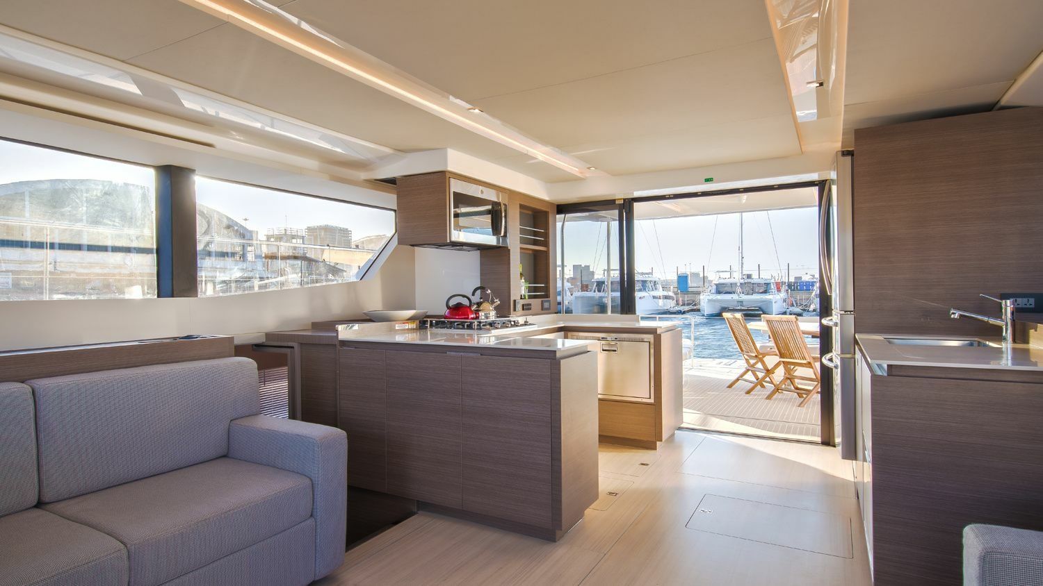 Leopard 53 | Moorings 21