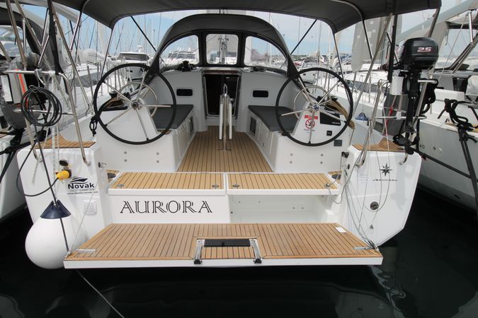 Jeanneau Sun Odyssey 380 | Aurora