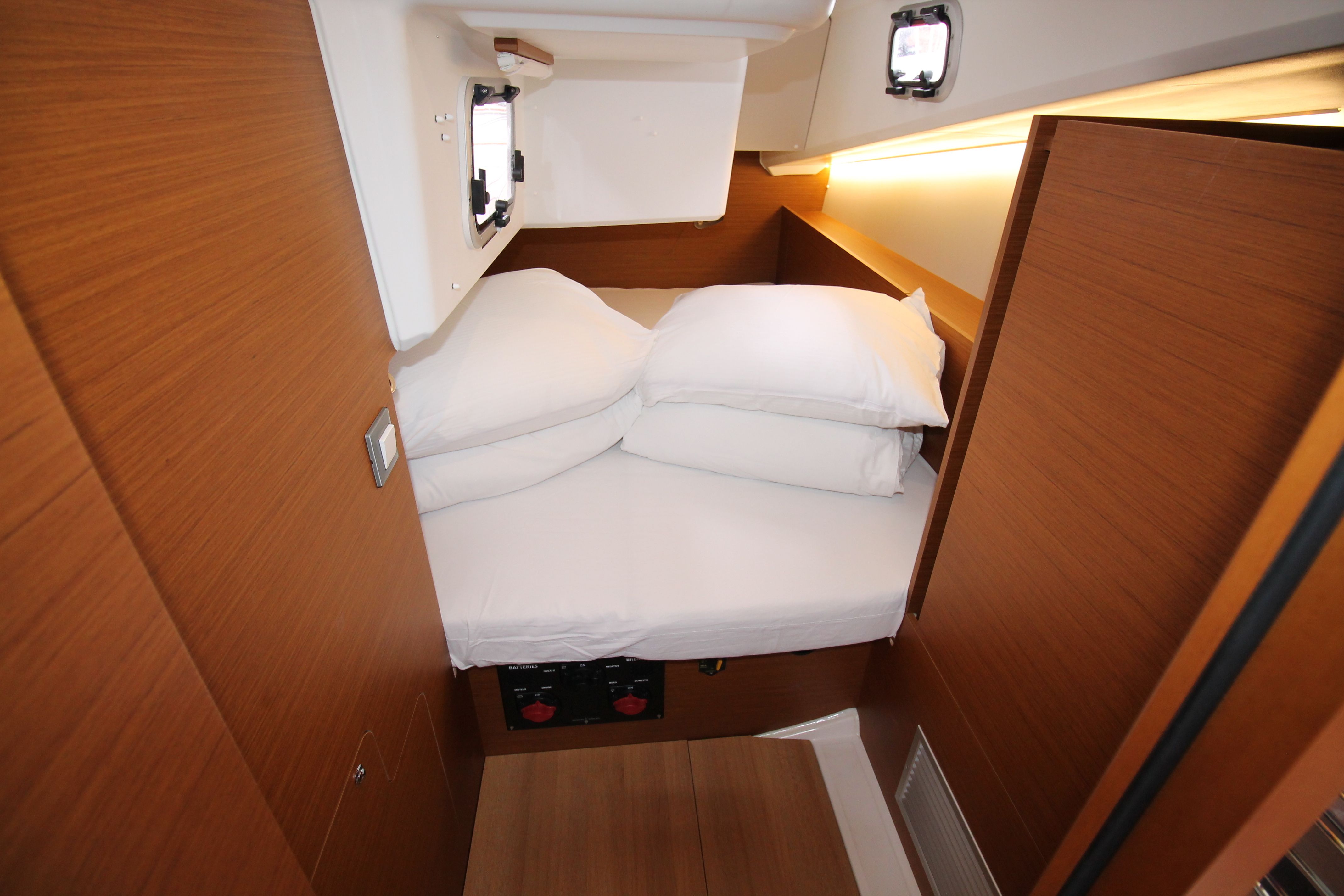 Jeanneau Sun Odyssey 380 | Aurora