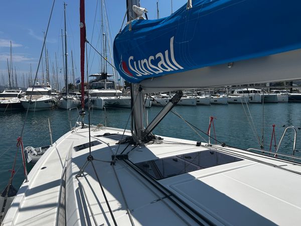 Dufour 37 | Sunsail 24