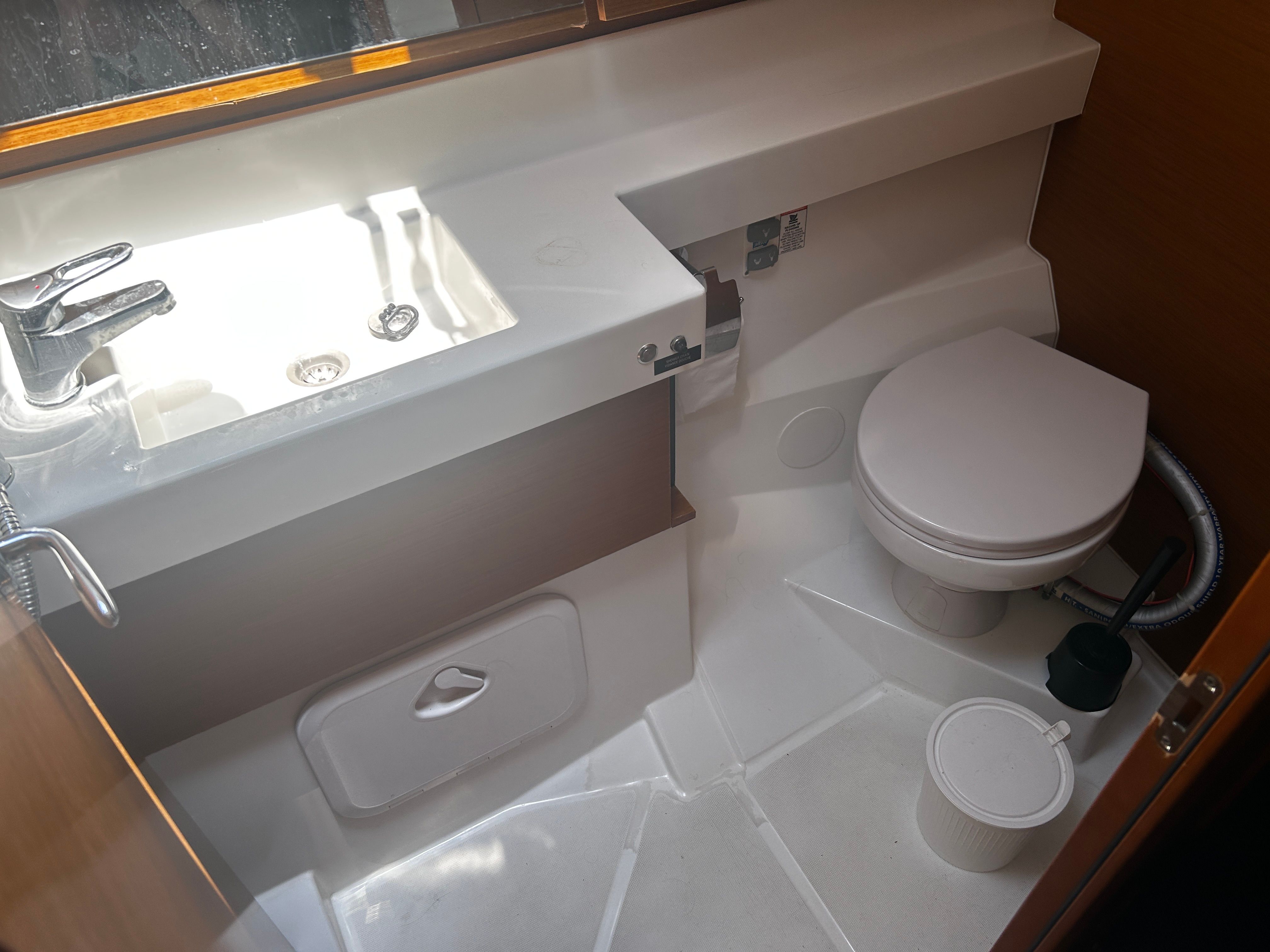 Dufour 37 | Sunsail 24