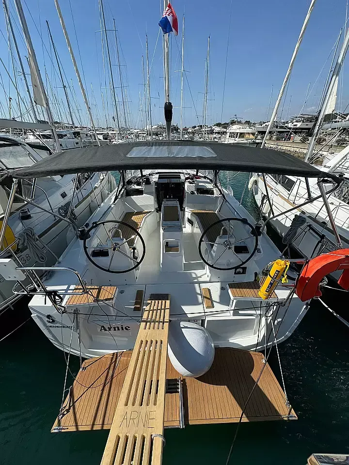 Beneteau Oceanis 34.1 | Arnie