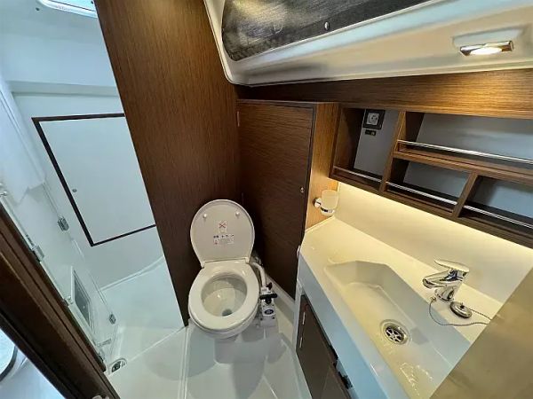Beneteau Oceanis 34.1 | Arnie