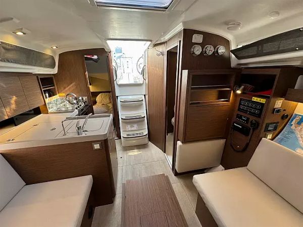 Beneteau Oceanis 34.1 | Arnie