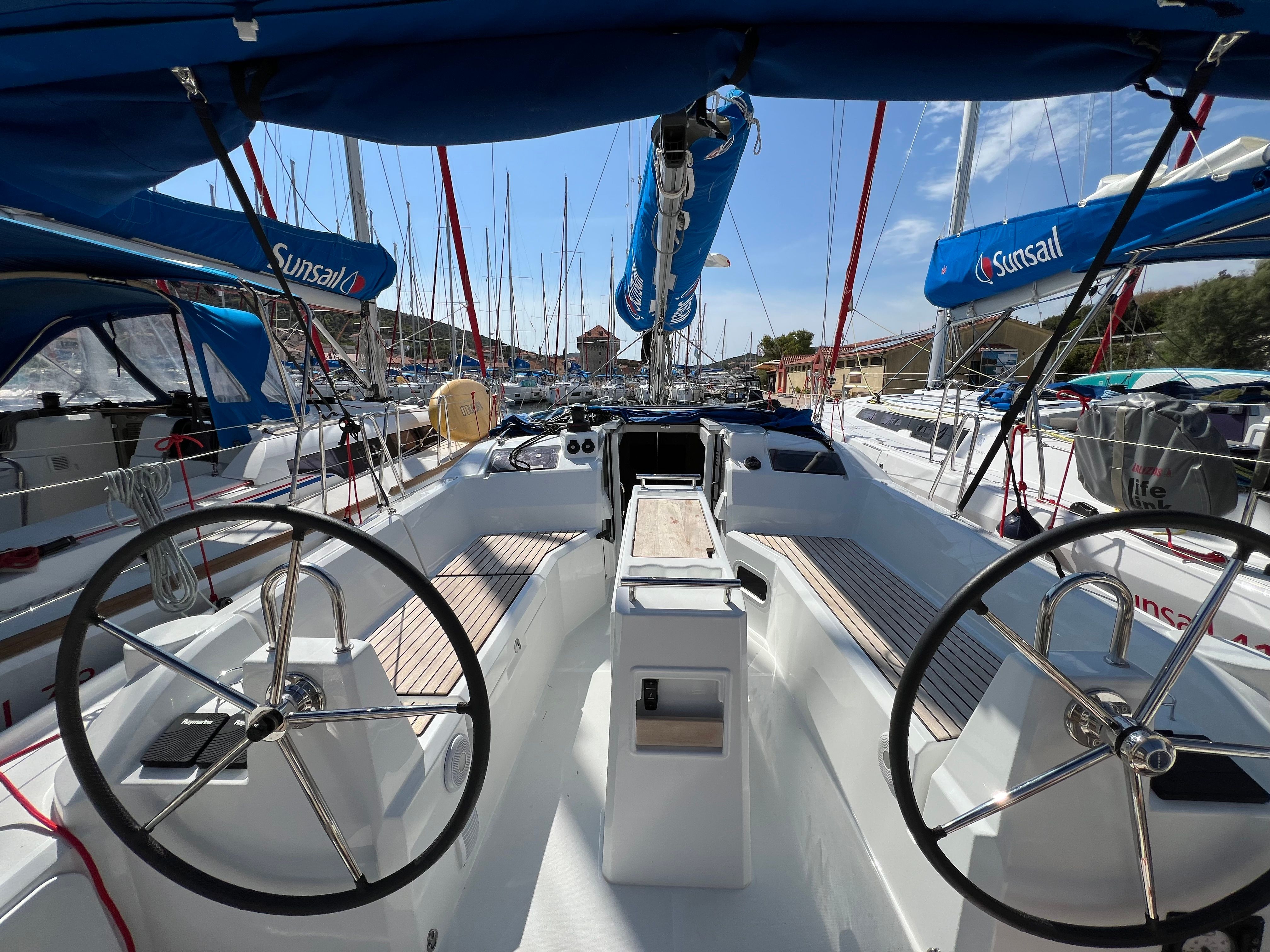 Beneteau Oceanis 34.1 | Sunsail 23