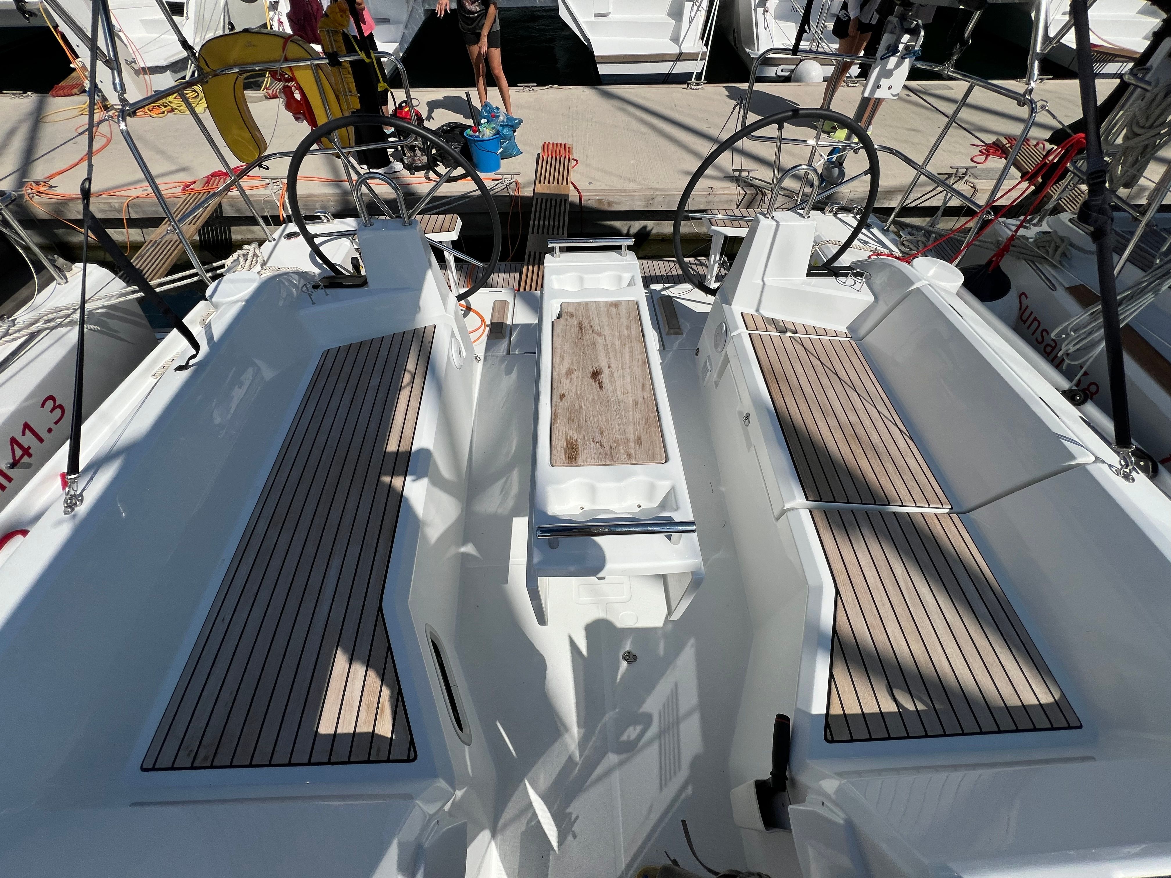 Beneteau Oceanis 34.1 | Sunsail 23